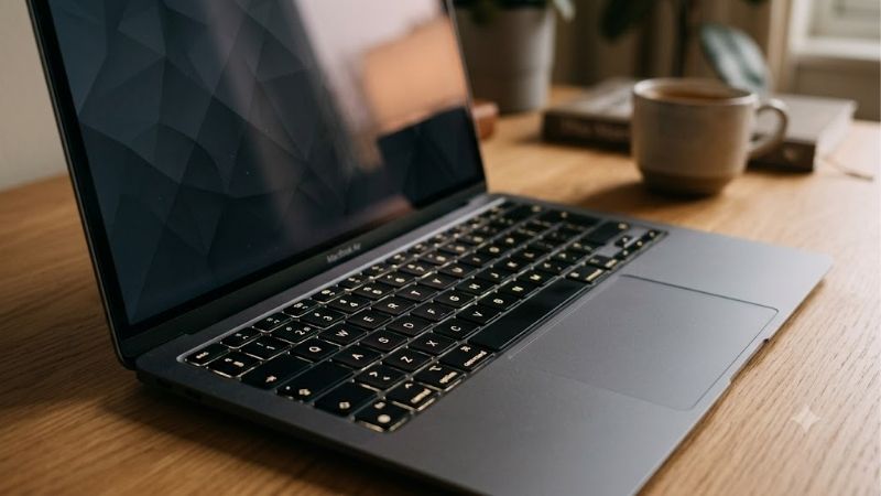 Quick Overview of the Macbook Air 2020 Keyboard Light Design